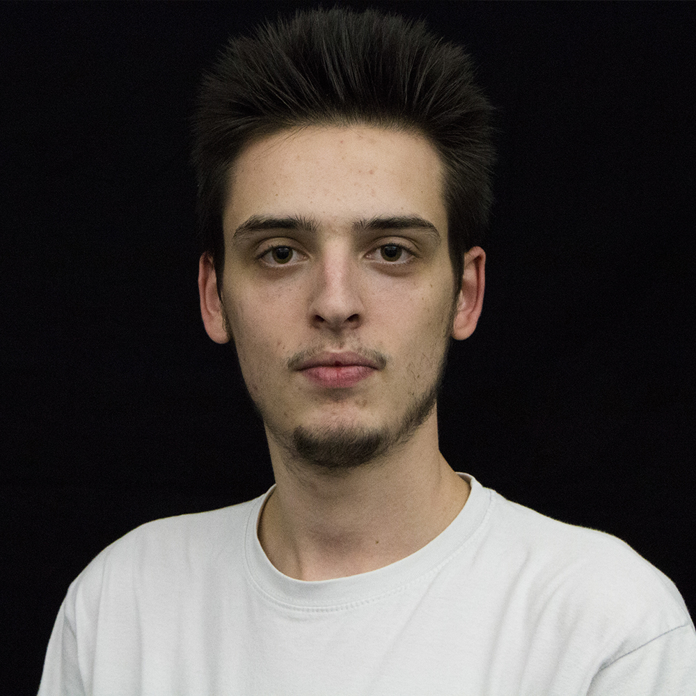 team-member-img
